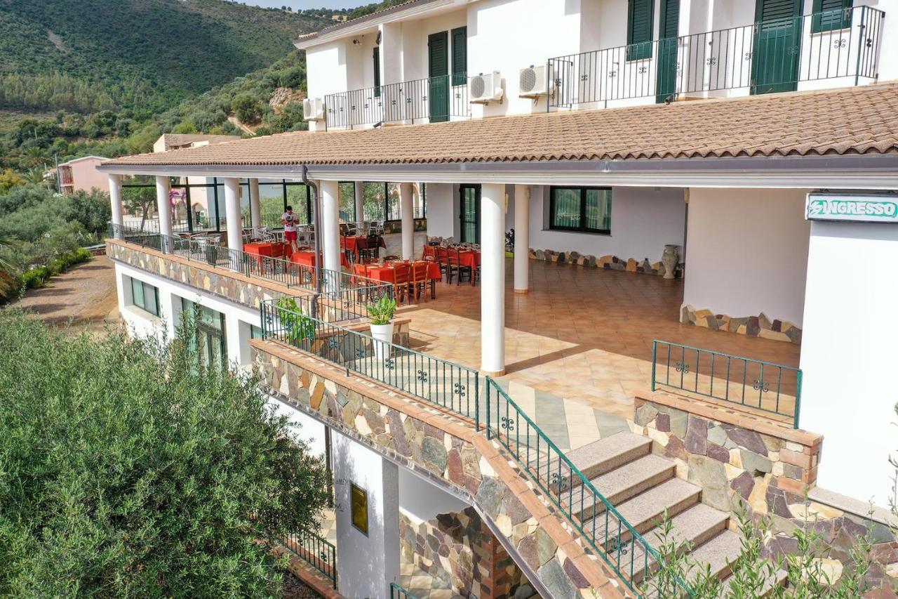 Jerzu Hotel Is Murtas מראה חיצוני תמונה