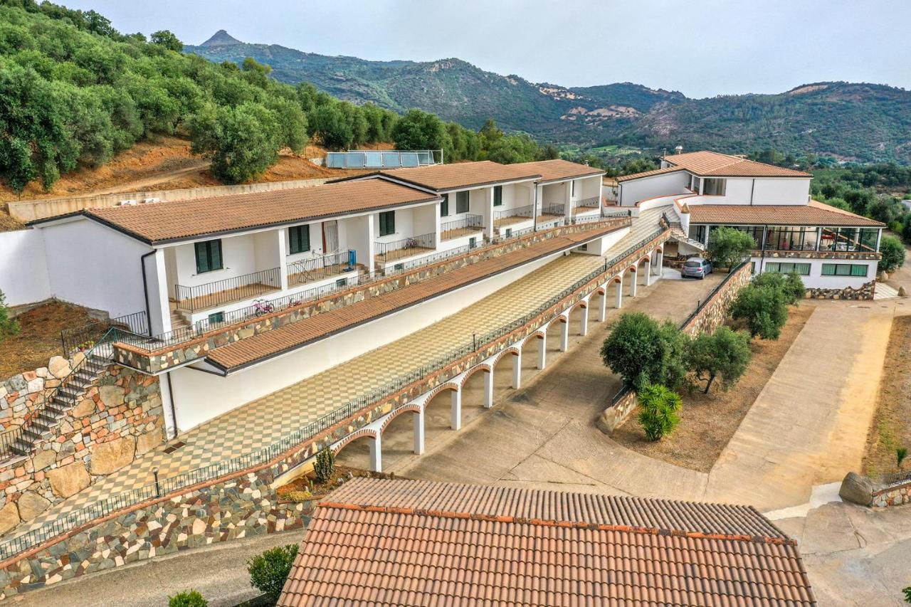 Jerzu Hotel Is Murtas מראה חיצוני תמונה