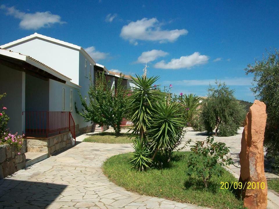 Jerzu Hotel Is Murtas מראה חיצוני תמונה